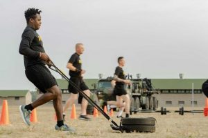 Army Won't Commit to April Rollout of Troubled Fitness Test