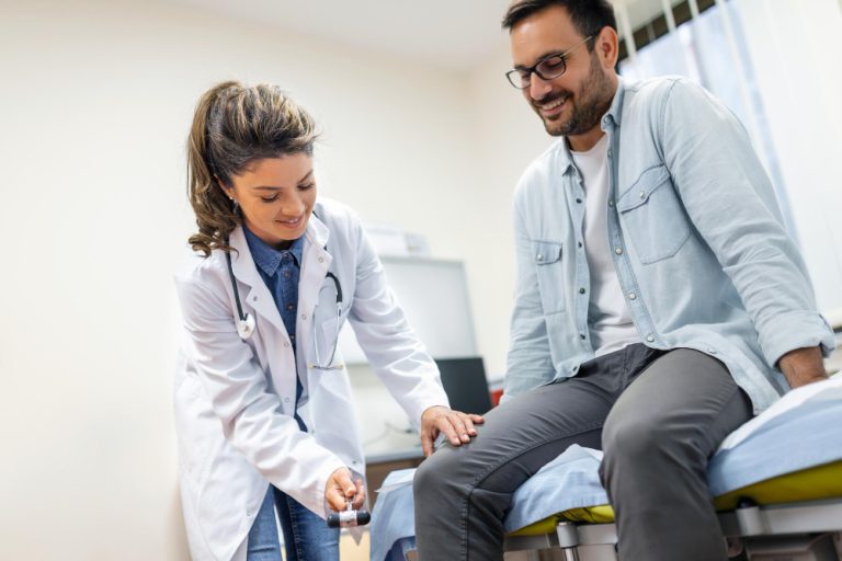 Navigating Chronic Conditions: A Comprehensive Guide to Modern Pain Care Clinics